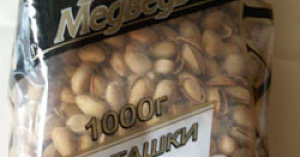 Жареные соленые фисташки Белый Медведь от ЗАО Золотые Купола из магазина Ашан. Отзыв о товаре.