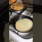 Как наливать тесто для блинов на сковороду| Рецепты в саквояже